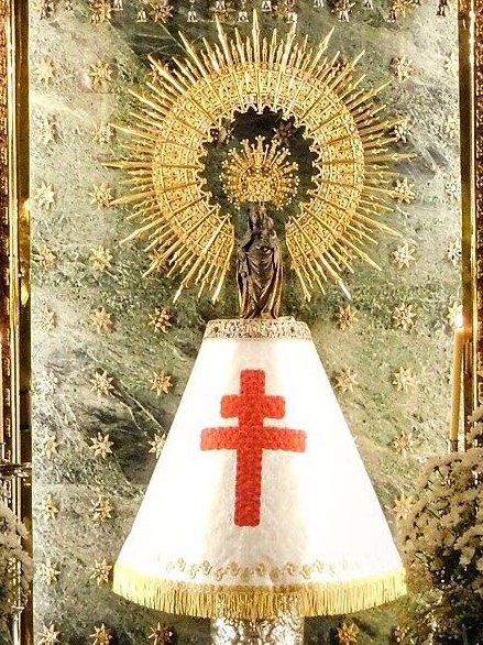 68. Asociación Cruz de Lorena