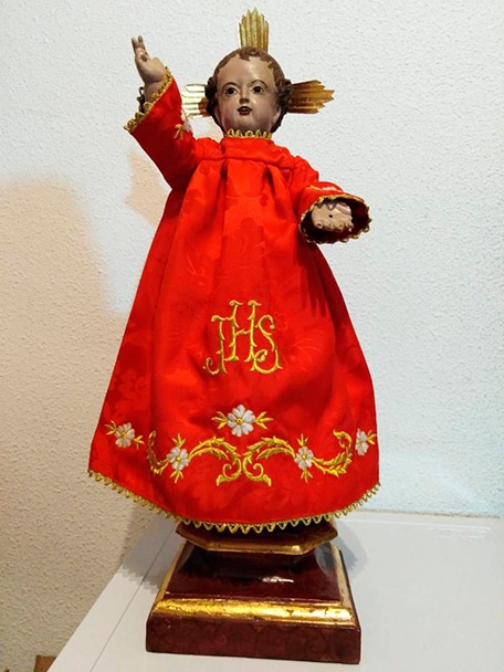 Vestimenta bordada para Niño